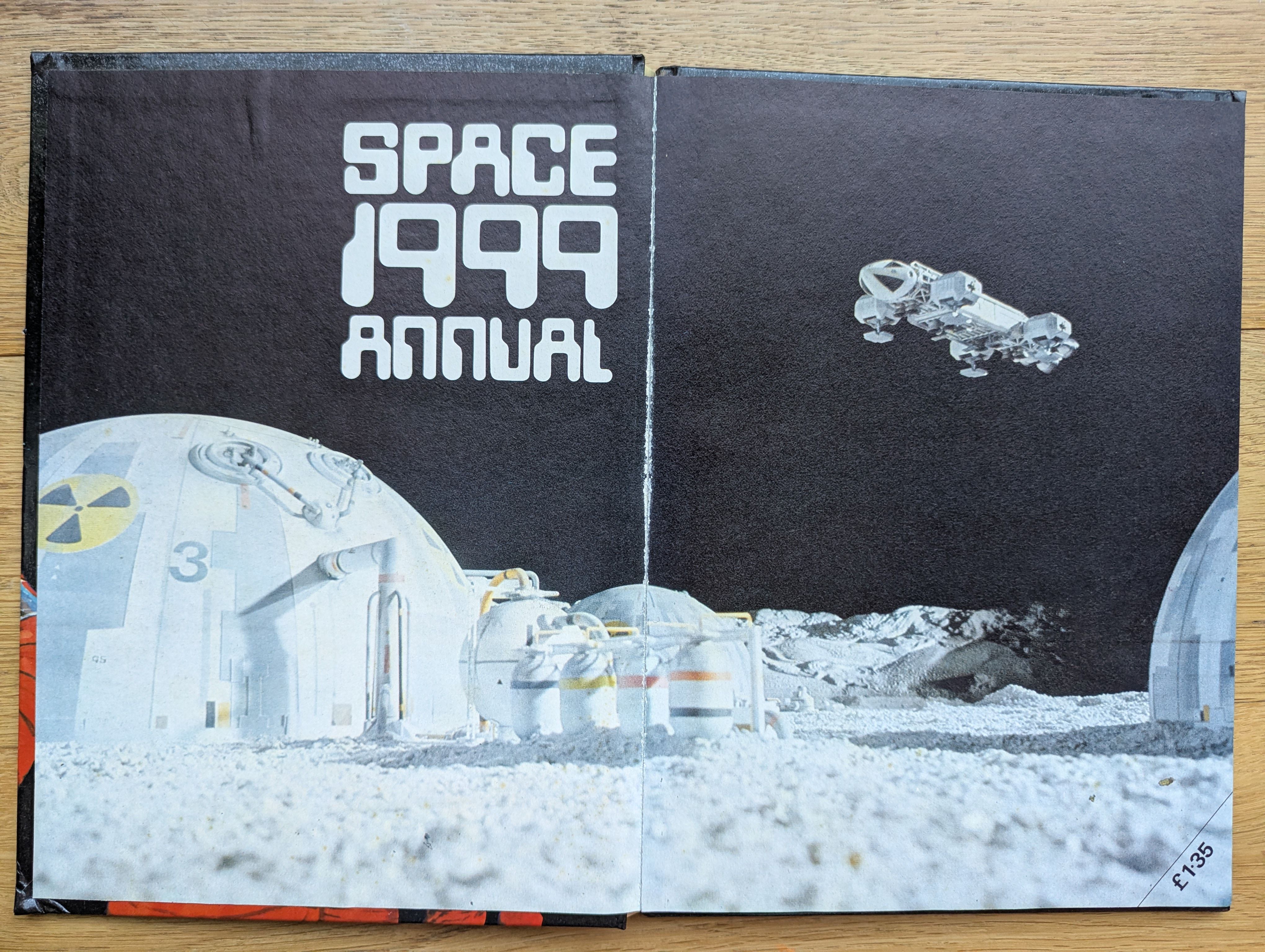 space1999annual1977inside1.jpg